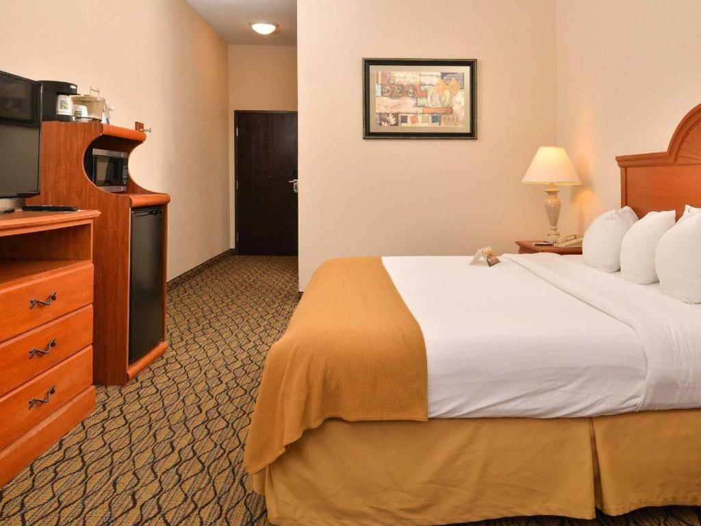 Quality Inn & Suites Jefferson City Dış mekan fotoğraf