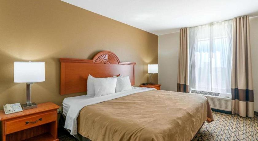 Quality Inn & Suites Jefferson City Dış mekan fotoğraf