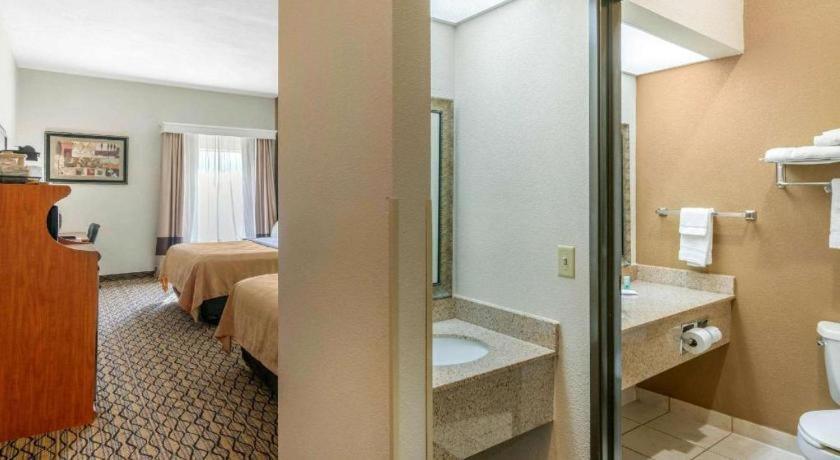 Quality Inn & Suites Jefferson City Dış mekan fotoğraf