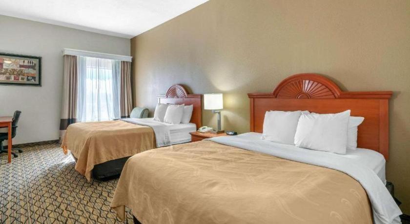Quality Inn & Suites Jefferson City Dış mekan fotoğraf