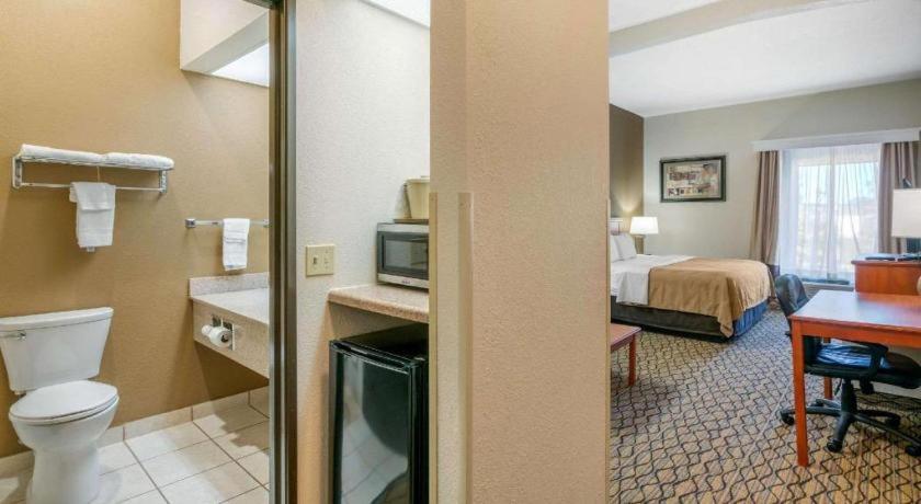 Quality Inn & Suites Jefferson City Dış mekan fotoğraf